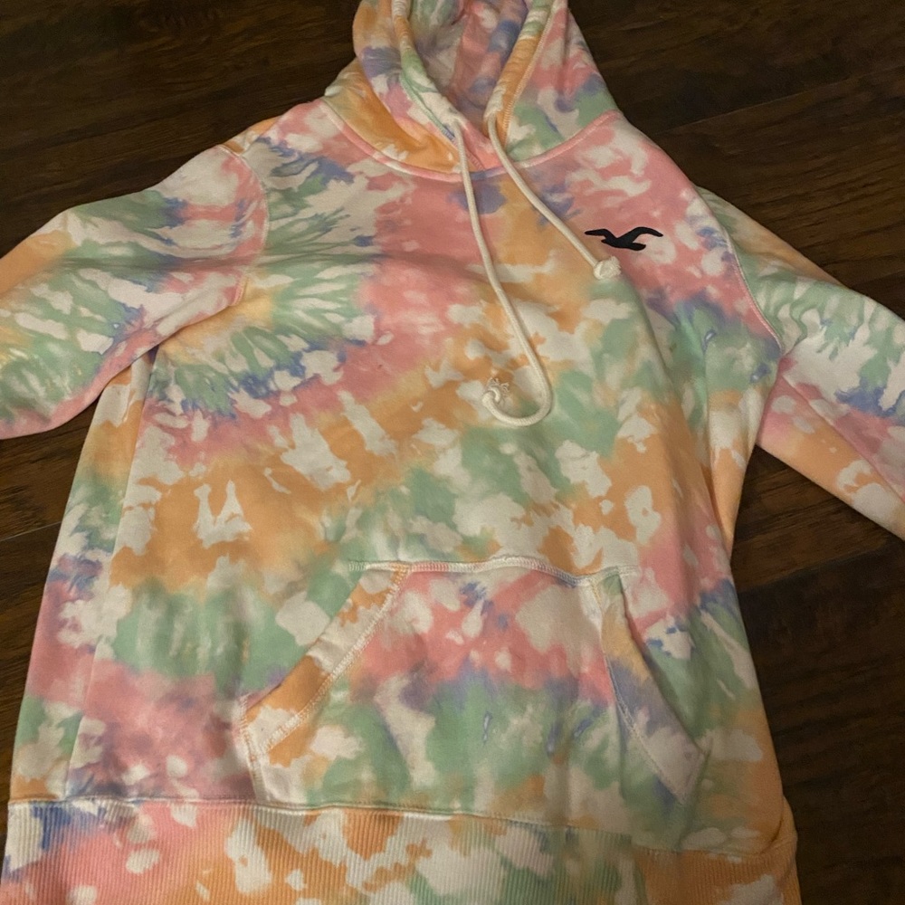 Hollister hoodie: SIZE M